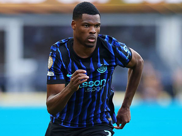 Klausul Pelepasan Denzel Dumfries Kadaluarsa, Inter Bisa Tenang